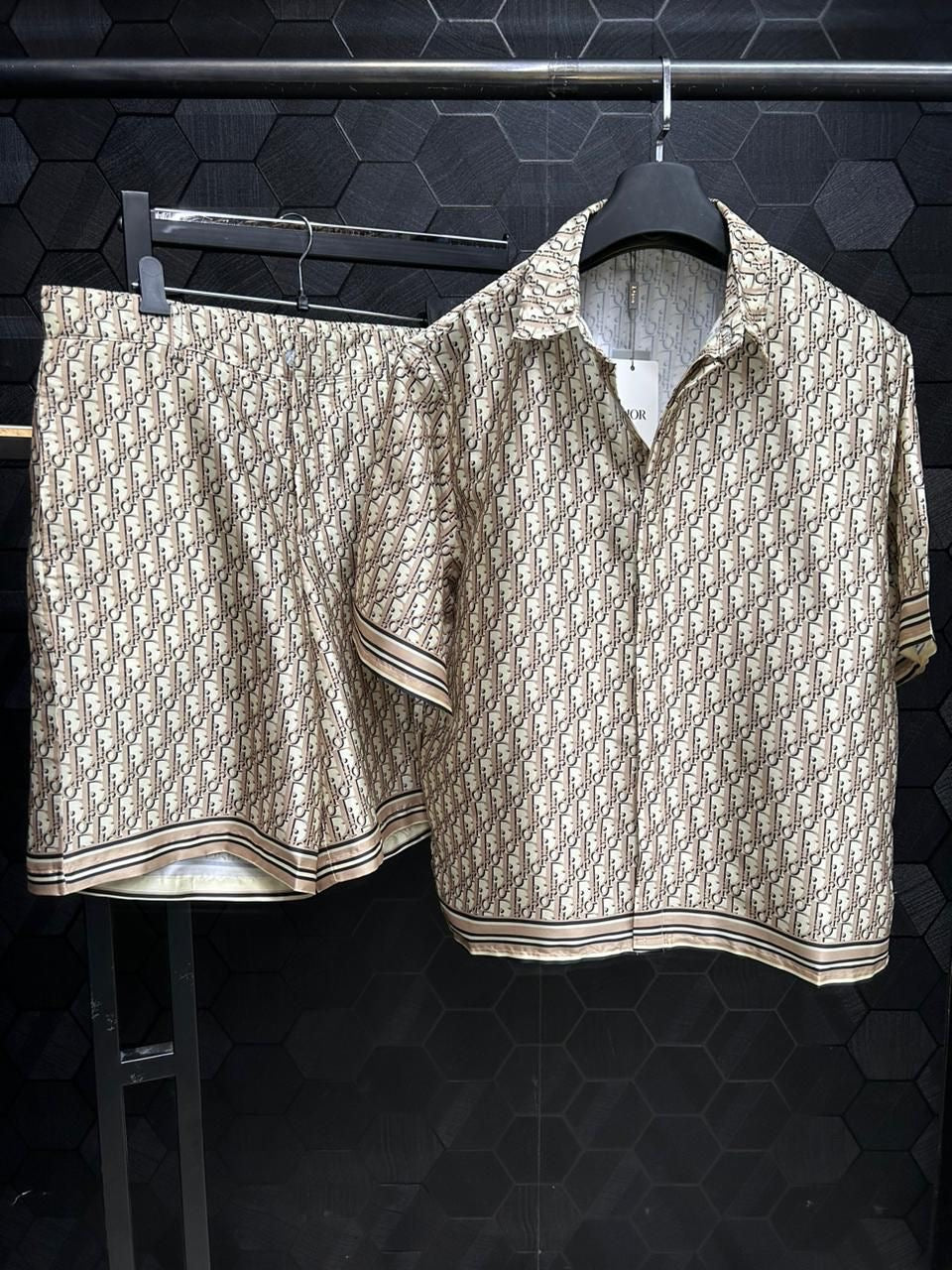 Ensemble short ( logo)