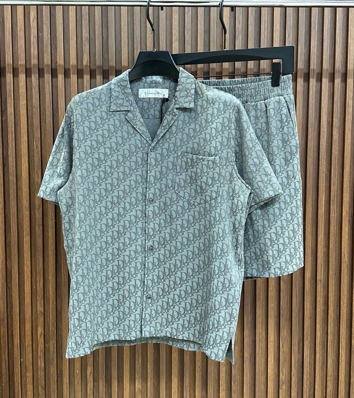 Ensemble short ( logo)